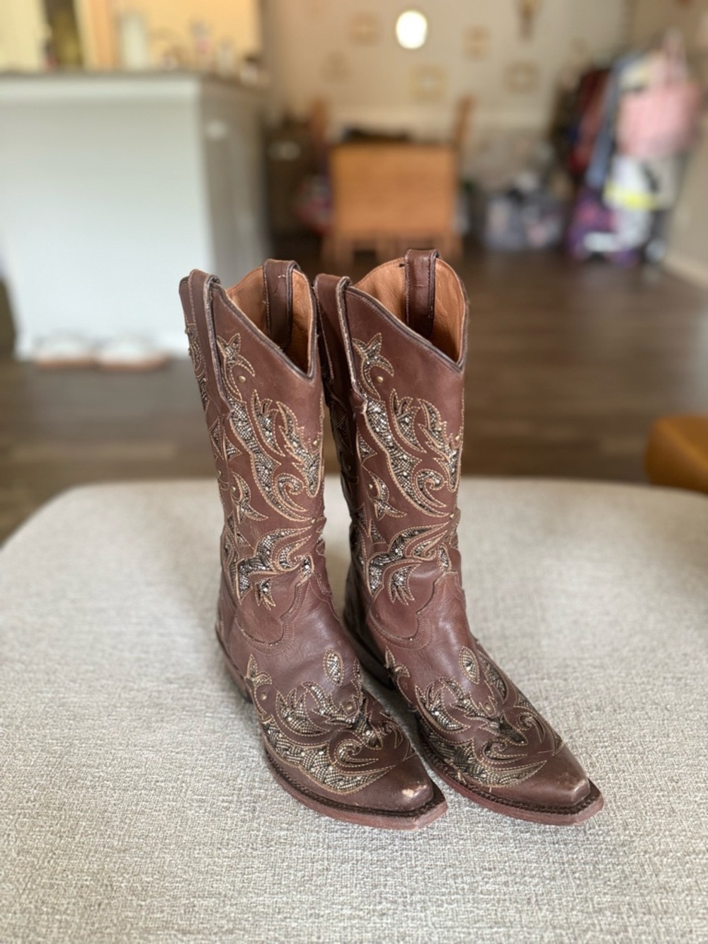 Brown Embroidered Lace-Up Women's Western Boots
